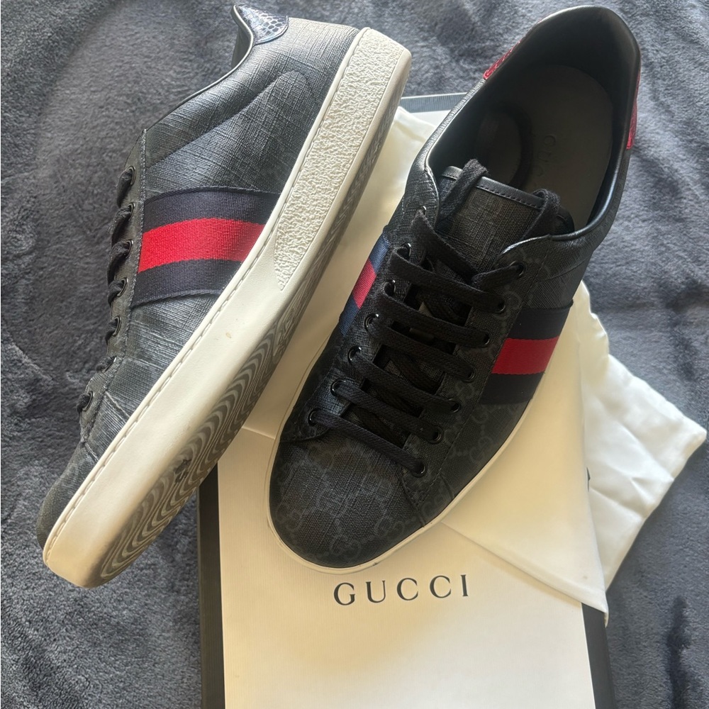 GUCCI MEN'S ACE GG SUPREME SNEAKER